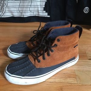 NEW Women’s Vans Scotchgard High Tops